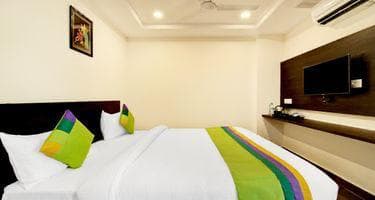 Mapple Room at Hotel Excella